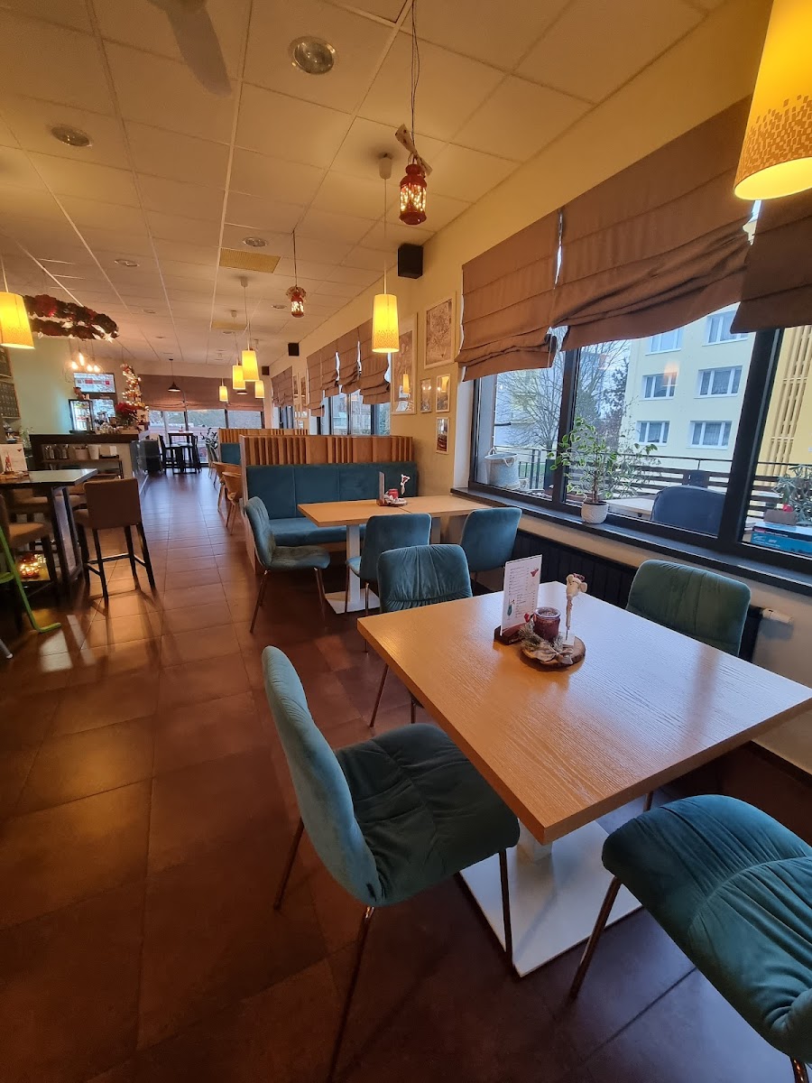 Pizzeria & Caffé Bar-3