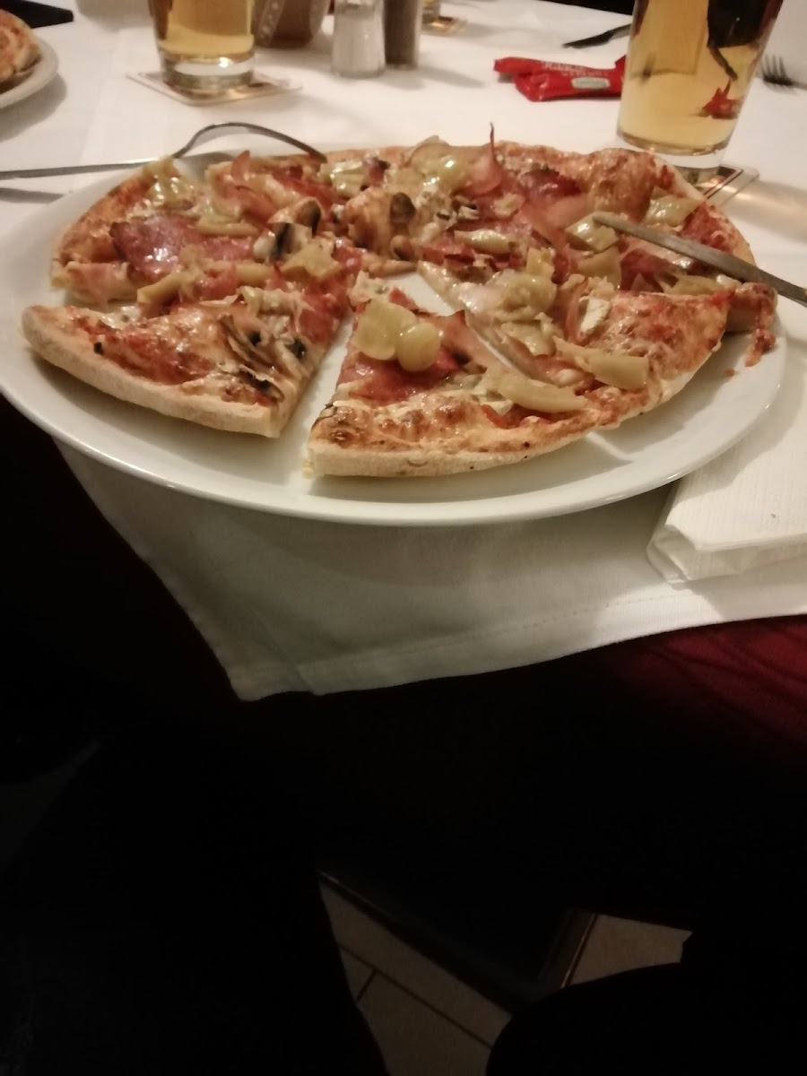 Pizzeria Capri-10