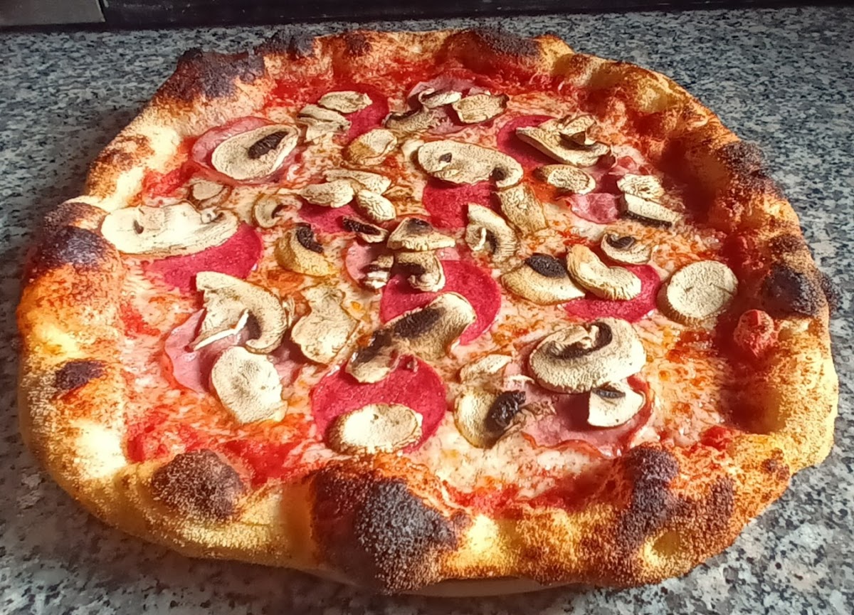 Pizzeria Deluxe-10