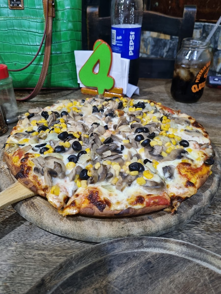 Pizzería El Sabor De Los 4 Quesos Express-3