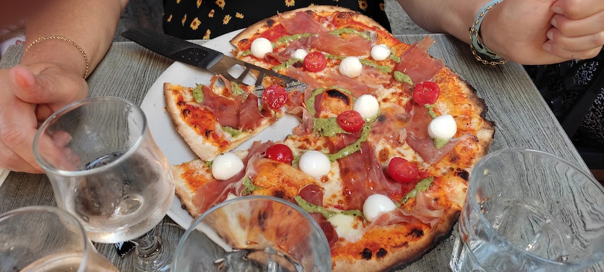 Pizzeria Il Napoli-7