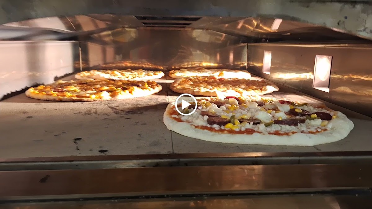 Pizzeria Italiana Mamma Mia Pita Gyros Y Cafeteria-2