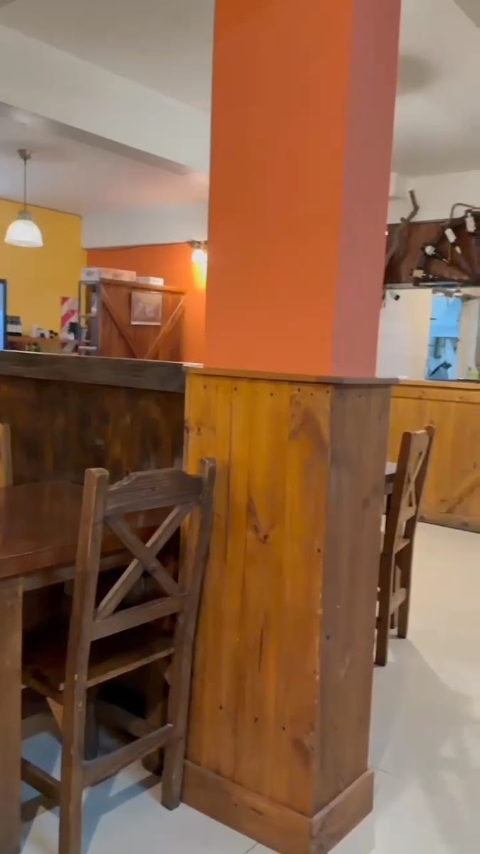 Pizzería La Criolla-2