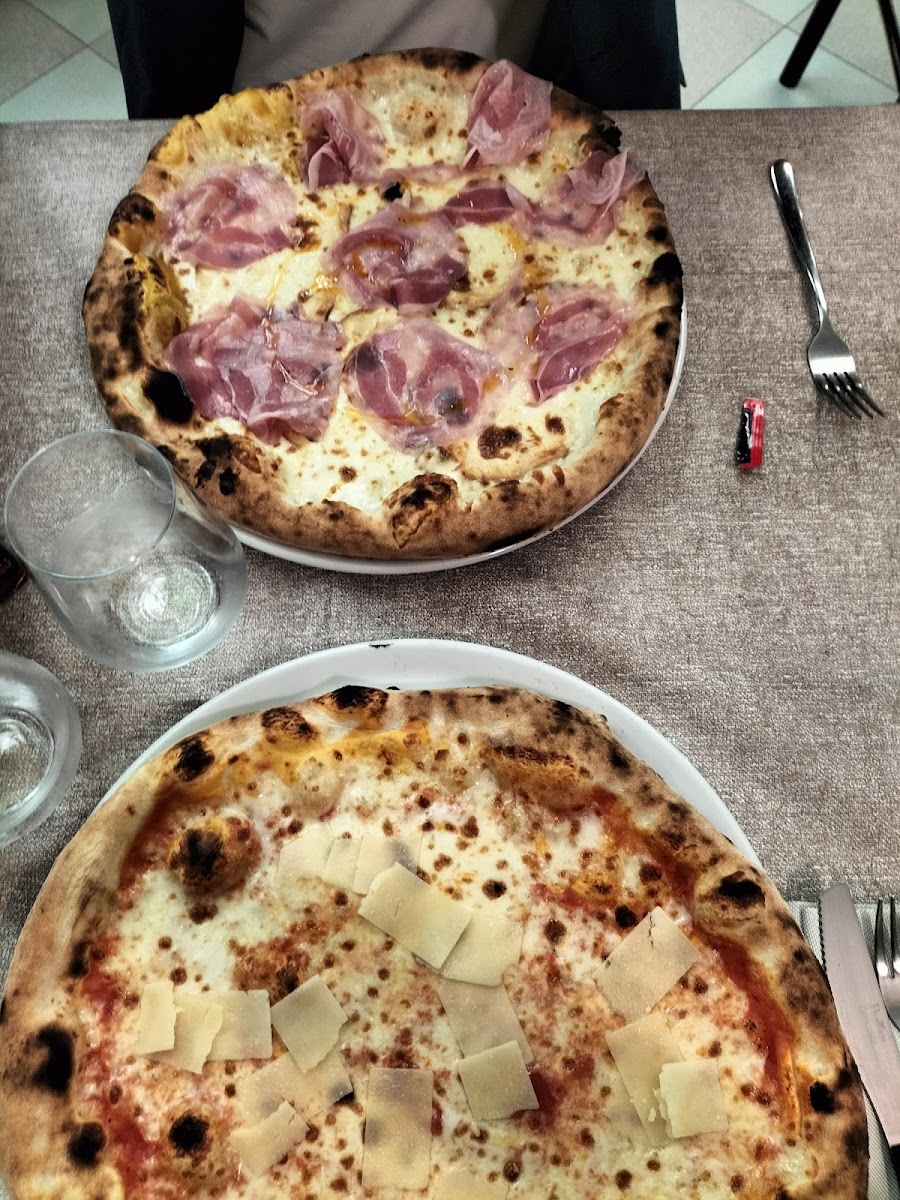 Pizzeria L'angolo-2
