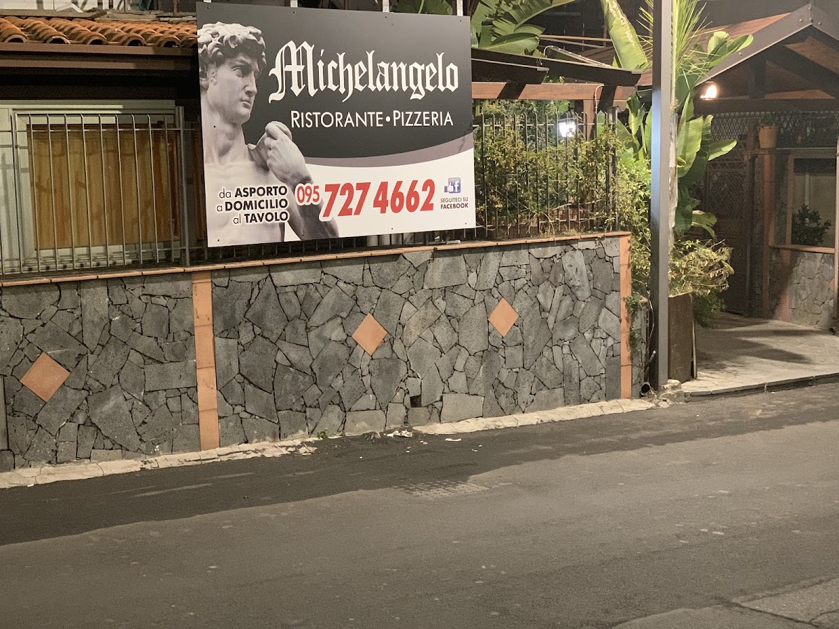 Pizzeria Michelangelo Di Nicotra Salvatore