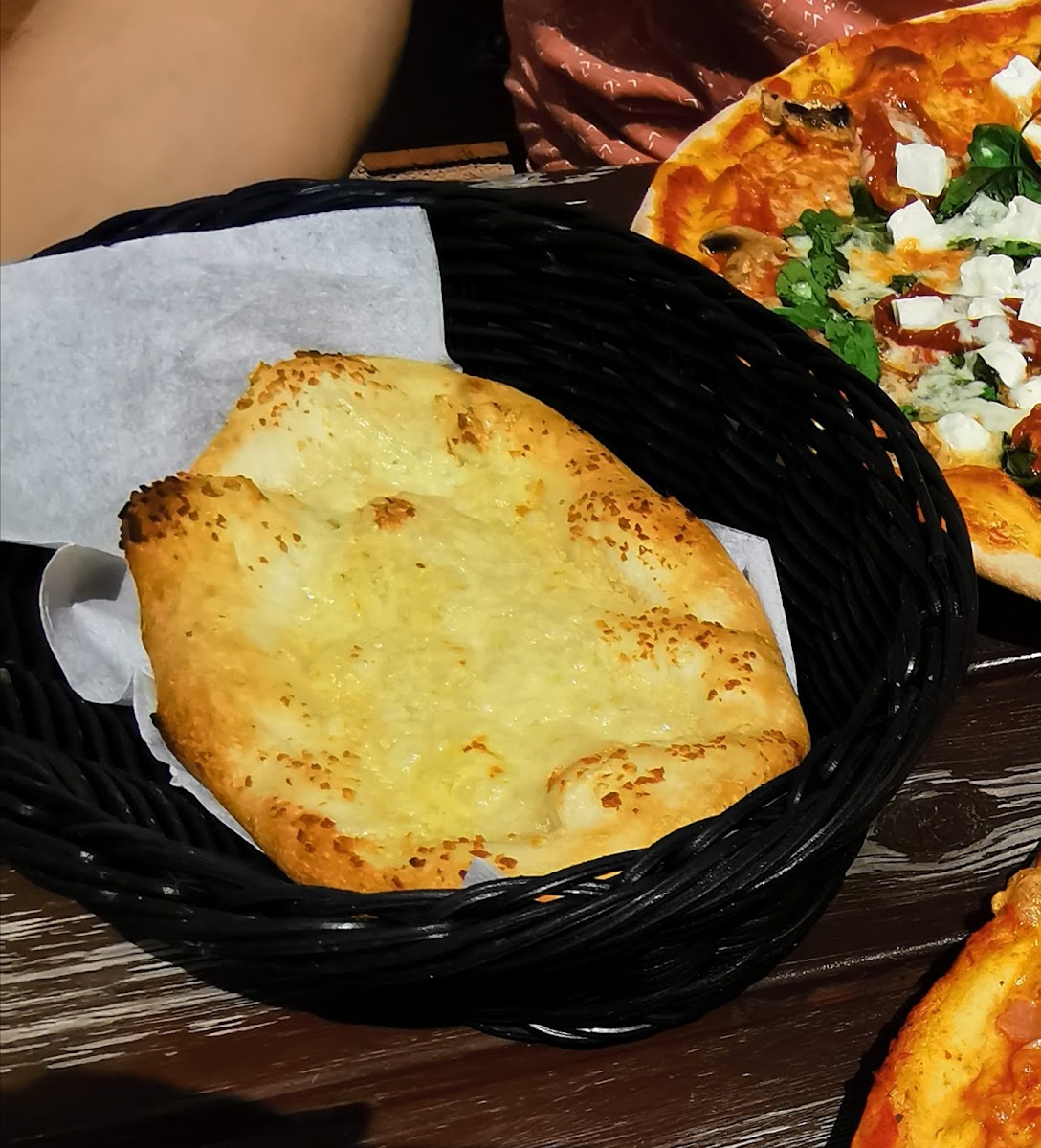 Pizzeria Newroz-4