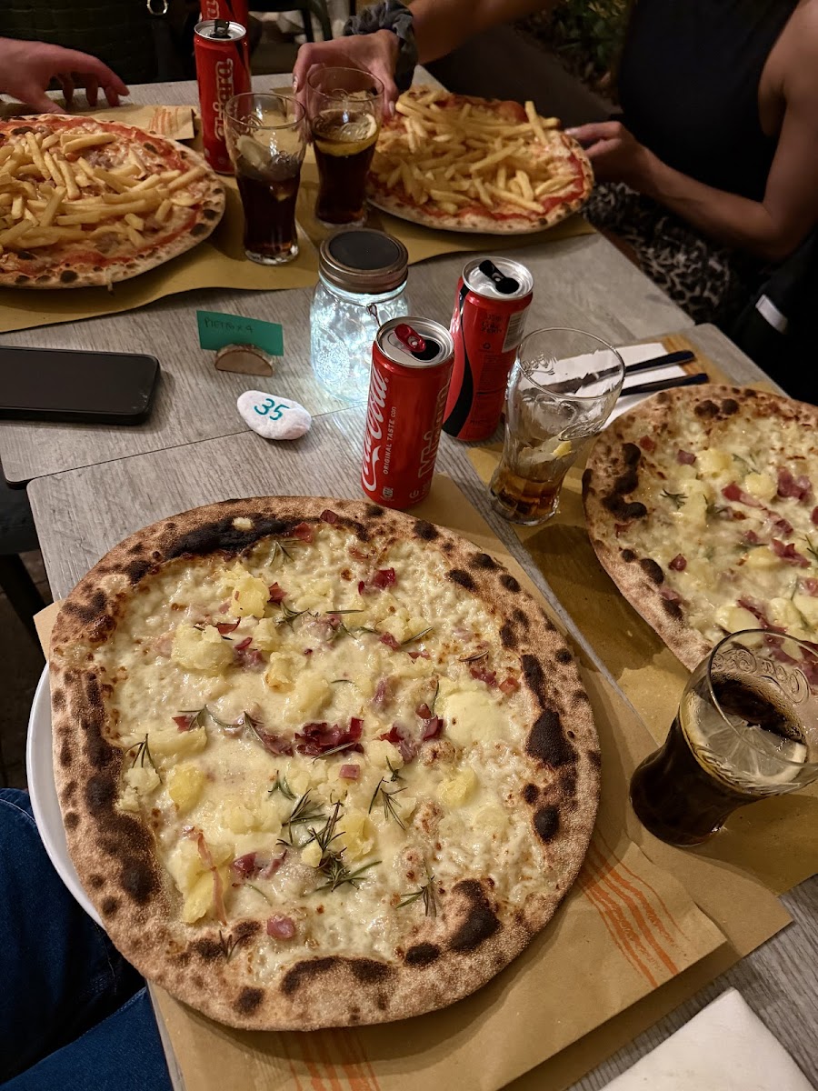 Pizzeria Pino S.n.c. Di Gorghetto Mara E Ivan-4