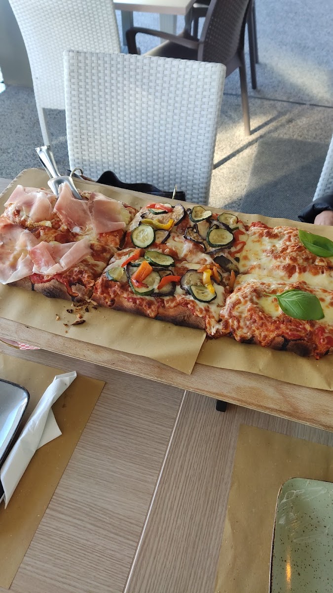Pizzeria Pizza Special Tolmezzo-7