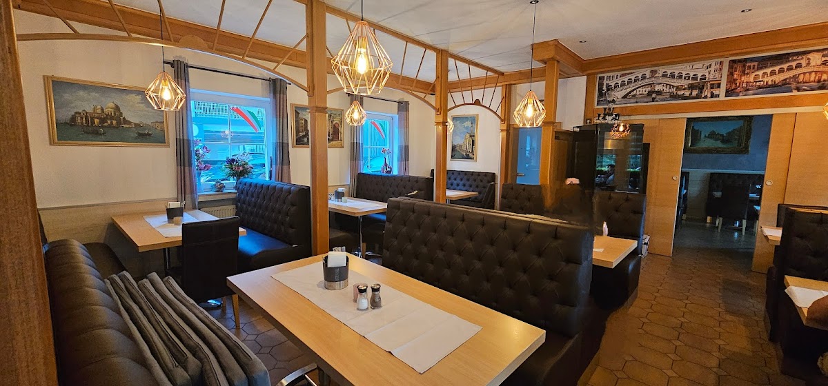 Pizzeria Rialto Am Regen