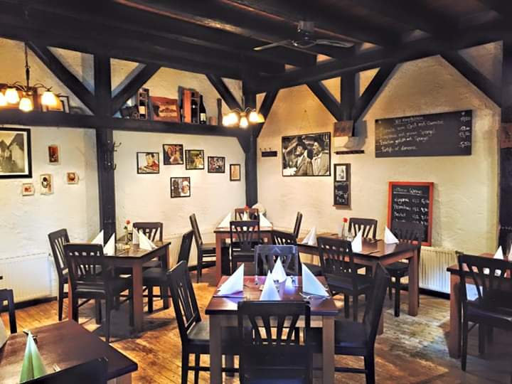 Pizzeria Ristorante Gioia-3