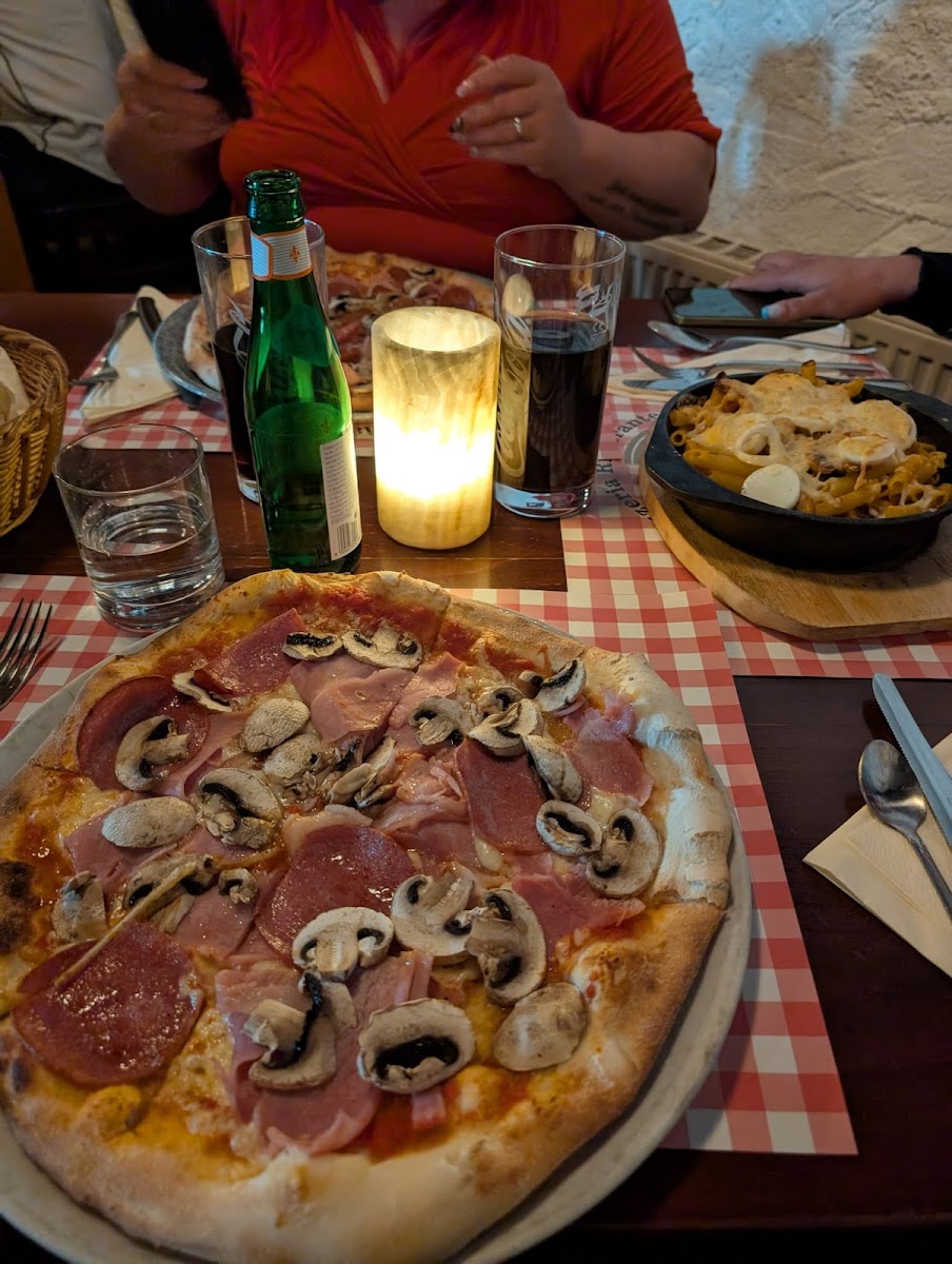 Pizzeria Ristorante Gioia-4