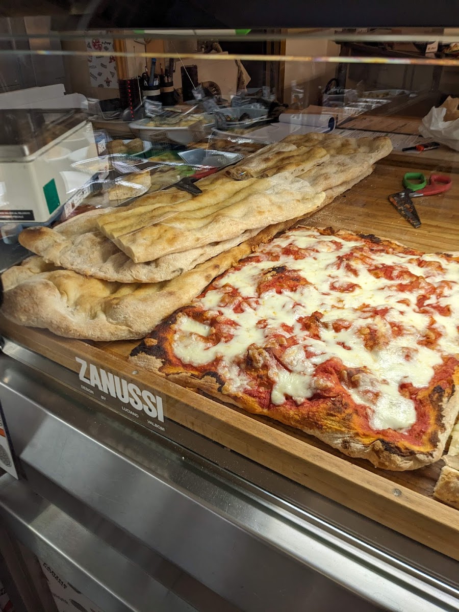 Pizzeria Rosticceria Da Papayo Bolsena-10