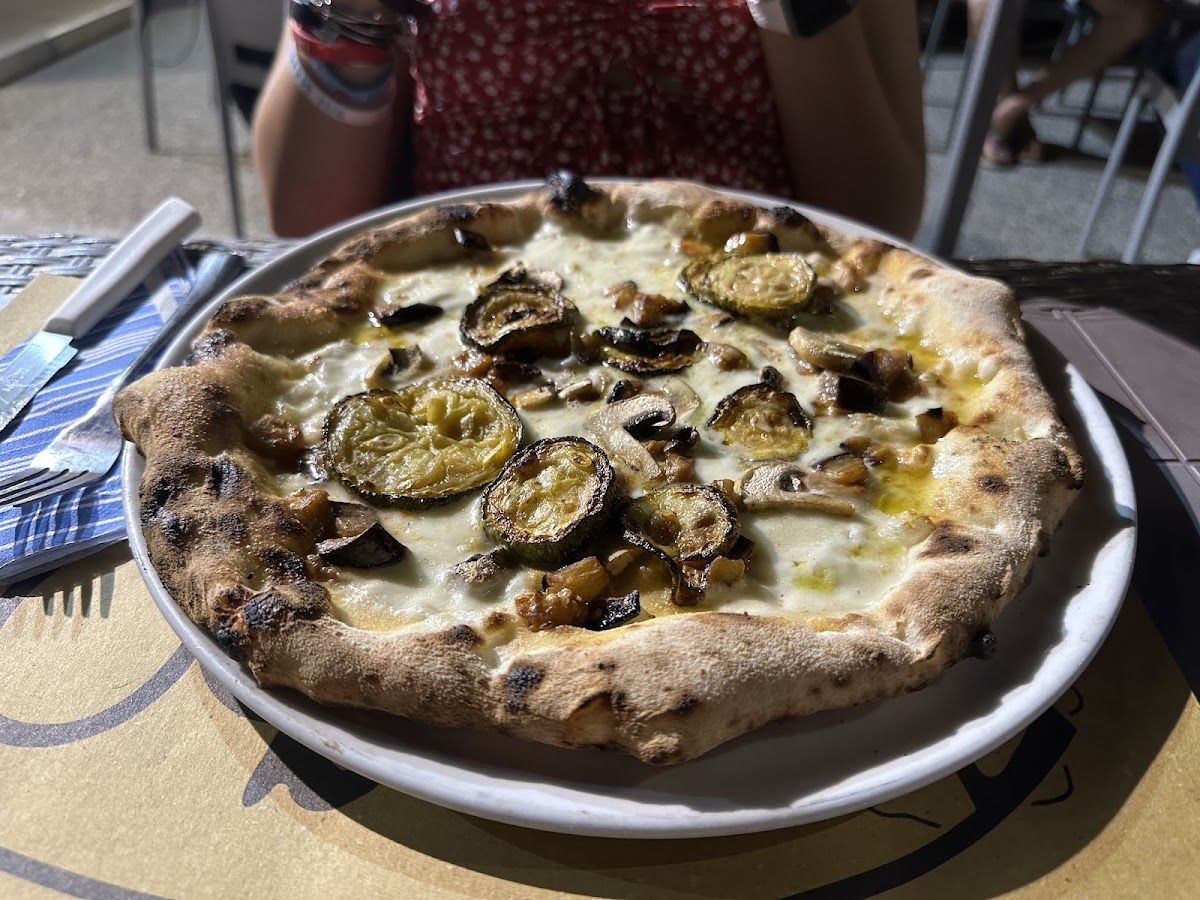 Pizzeria Terra Mia-10