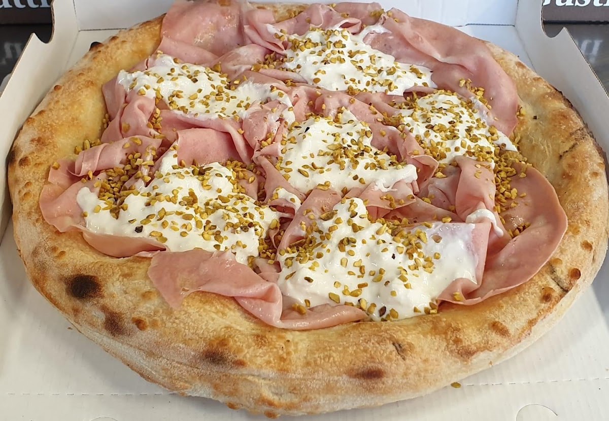 Pizzeria Tutti Gusti-3