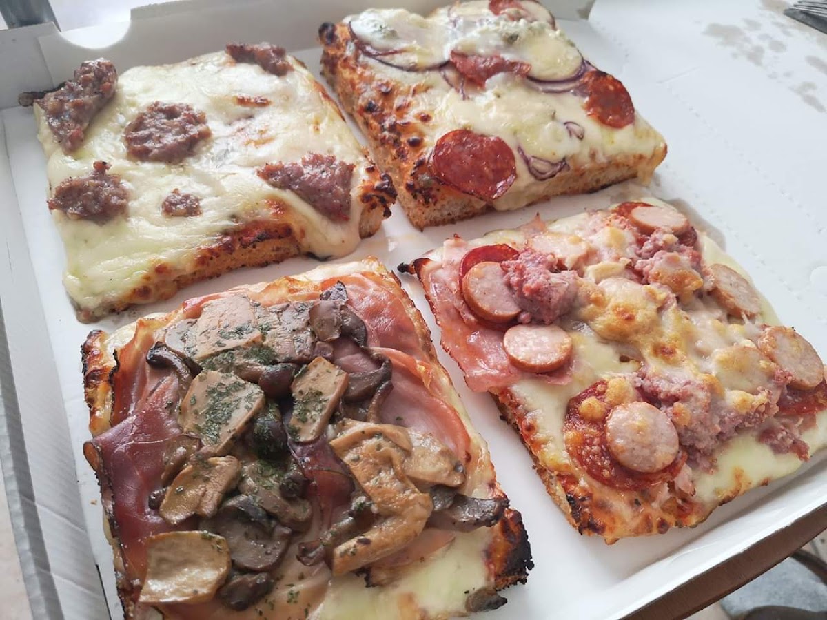 Pizzeria Tutti Gusti-4