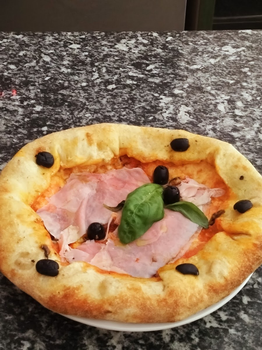 Pizzeria Vecchia Napoli-6