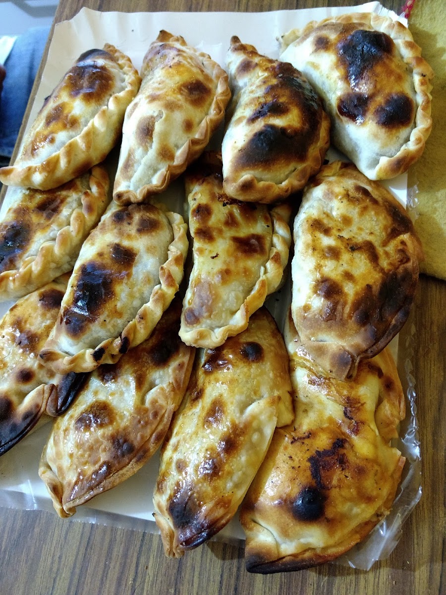 Pizzeria Y Empanadas El Viejo Dragon-4