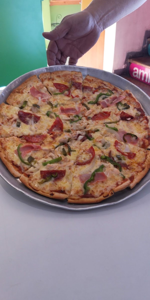 Pizzería Y Marisquería La Italiana-10