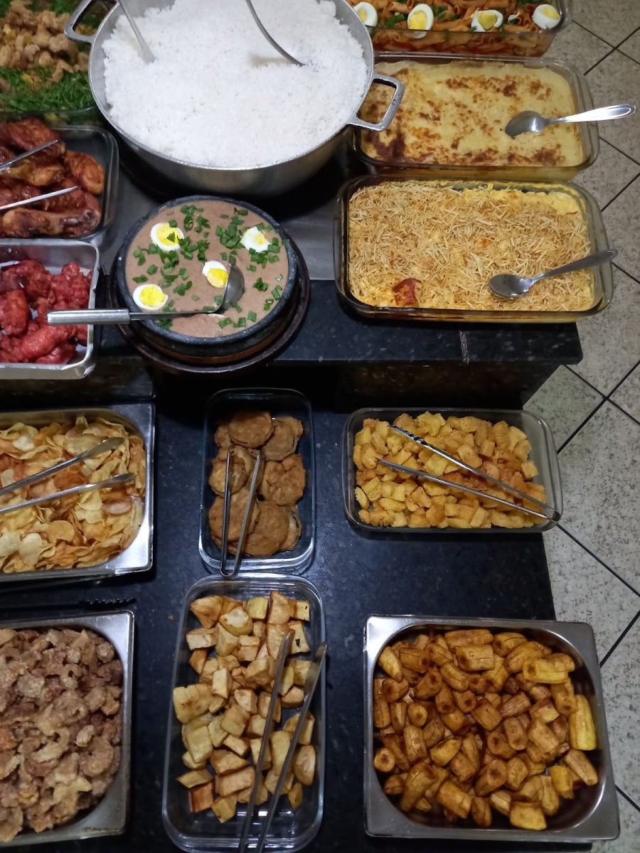 Polliu's Restaurante - Canaã-7