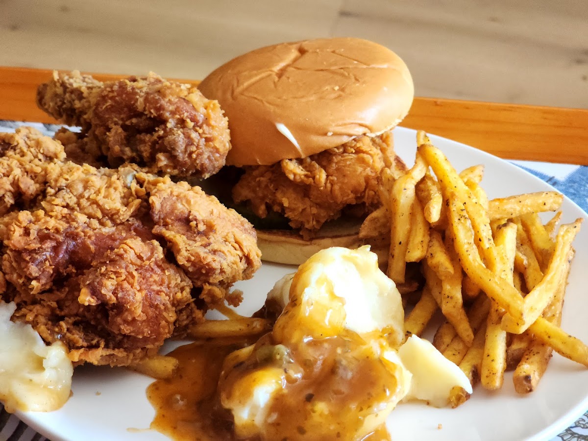 Popeyes Famous Louisiana Chicken Takanini-3