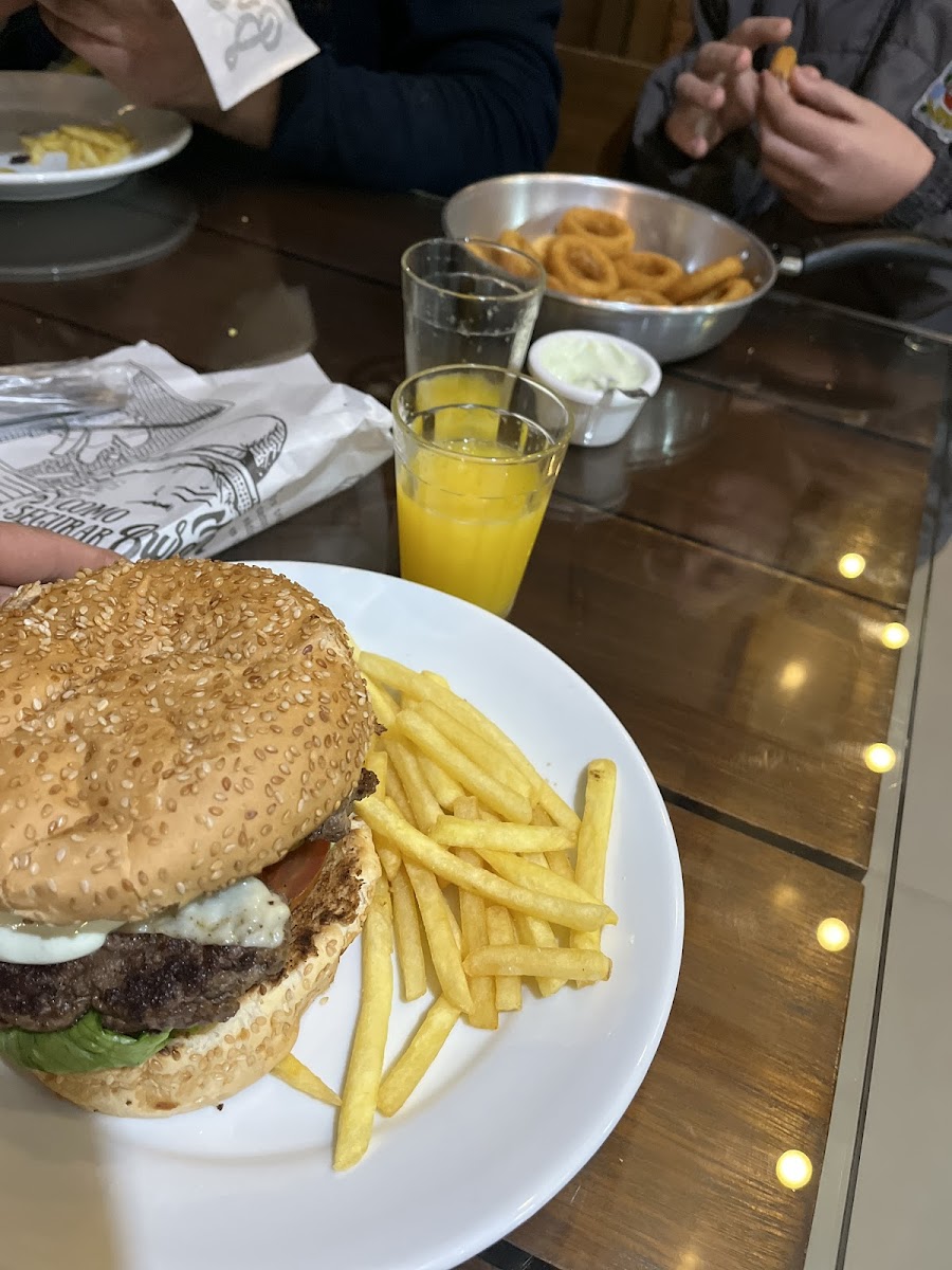 Porao Lanches-3