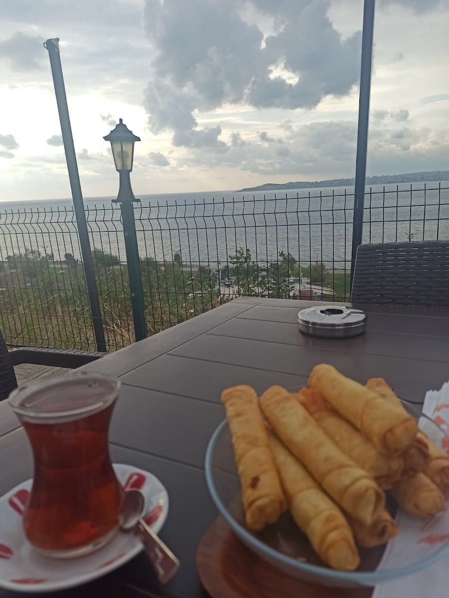 Port Vahit Un Place Cafe-9