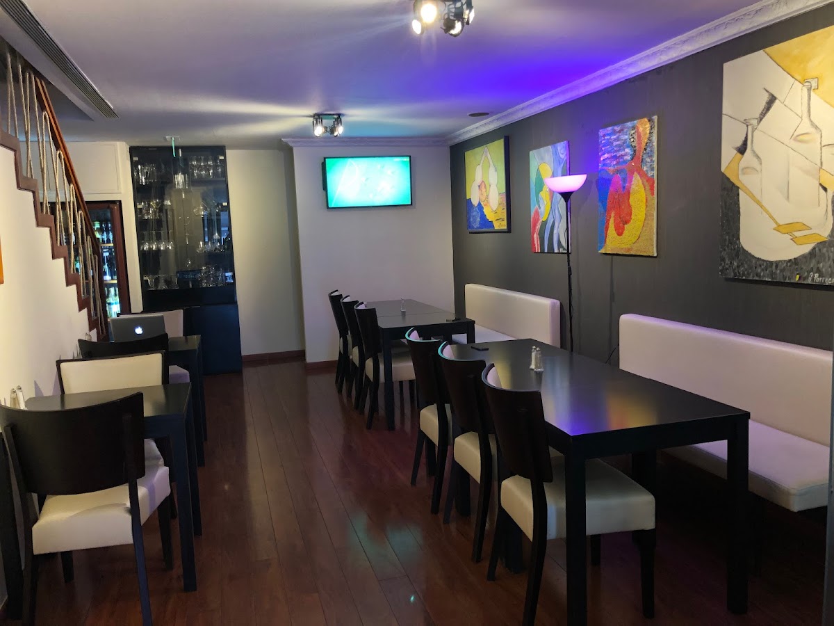 Pplace Restaurant