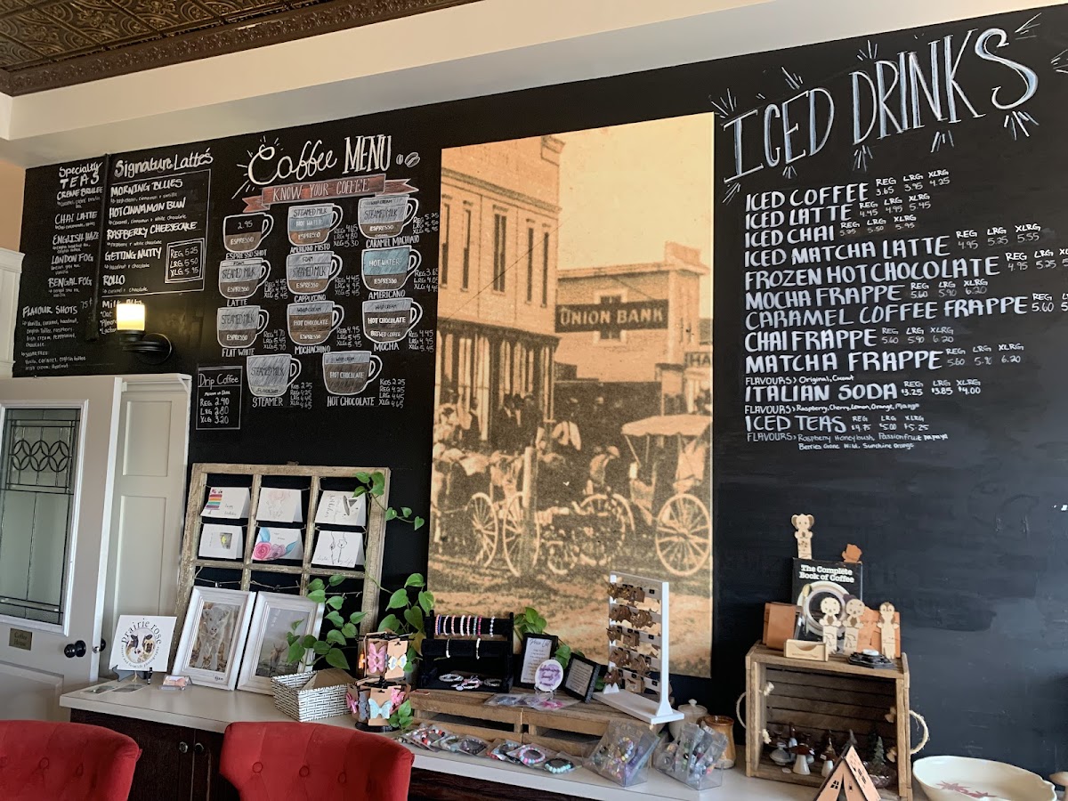 Prairie Grounds Coffee House-3