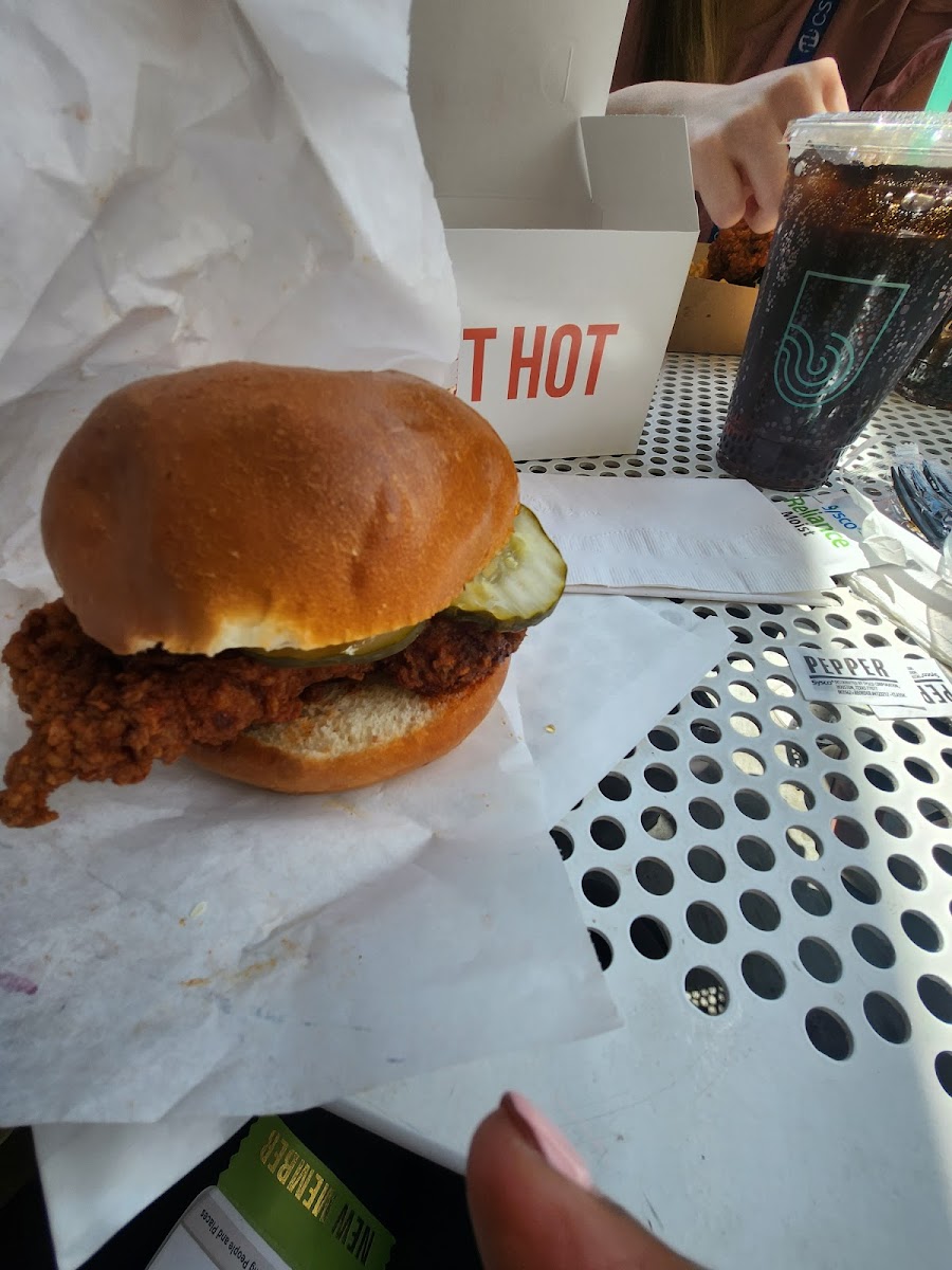 Pretty Bird Hot Chicken, Downtown-10