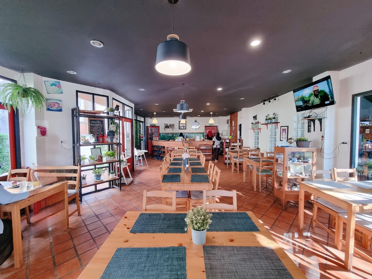 Prik Thai Foods Coffee & Desserts