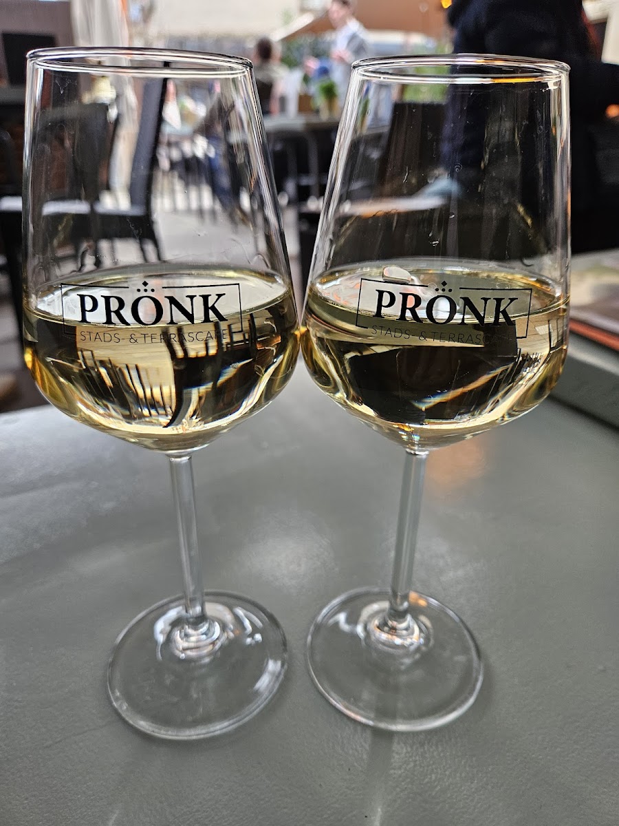 Pronk-8