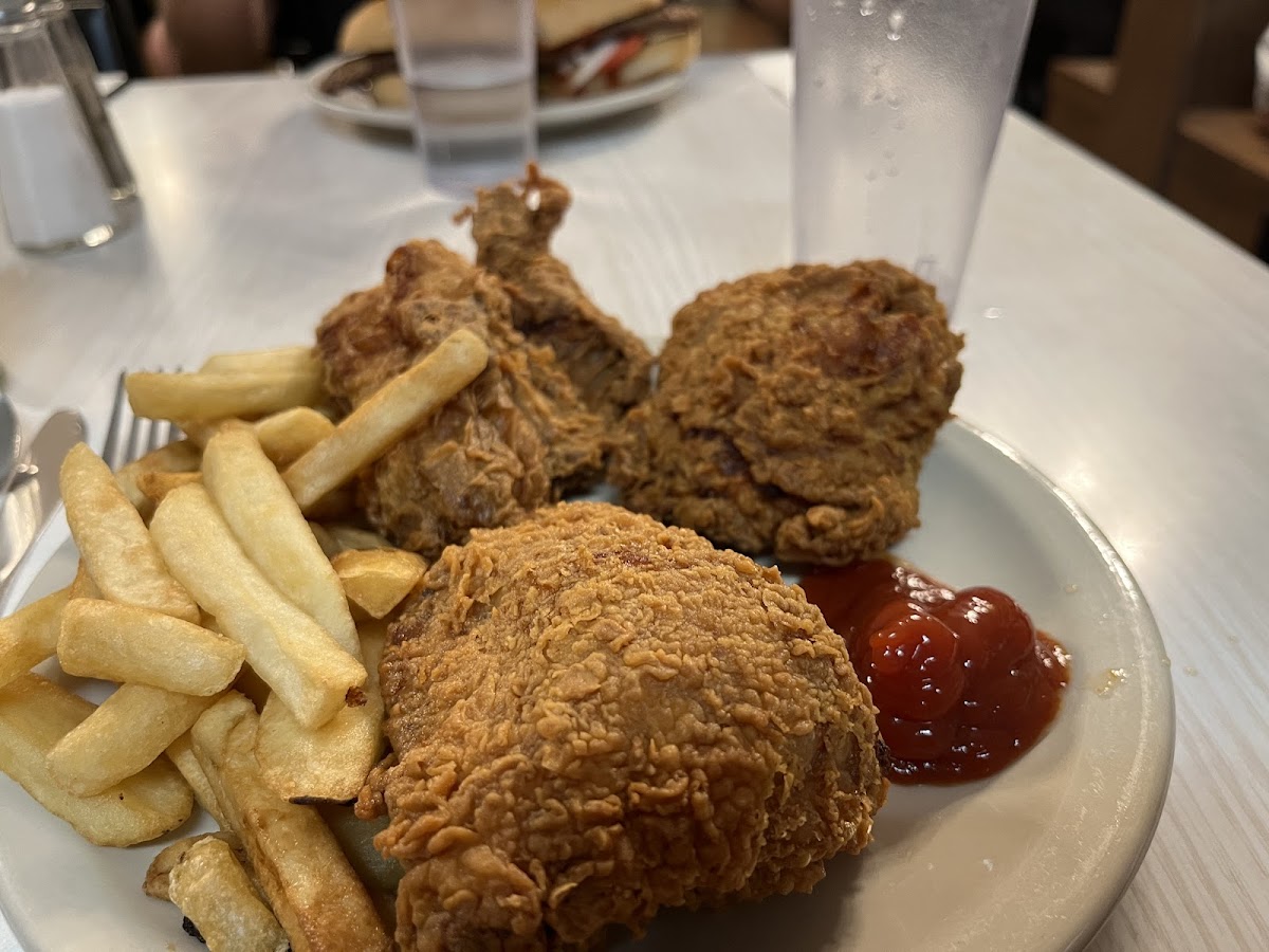 Proud Rooster Restaurant-7