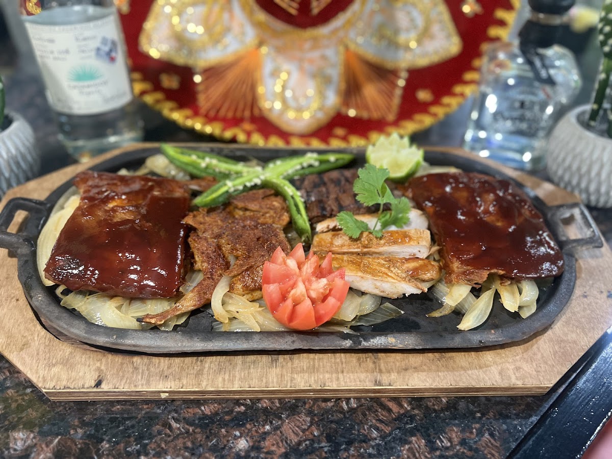 Puerto Vallarta Tex-Mex & Bar-3