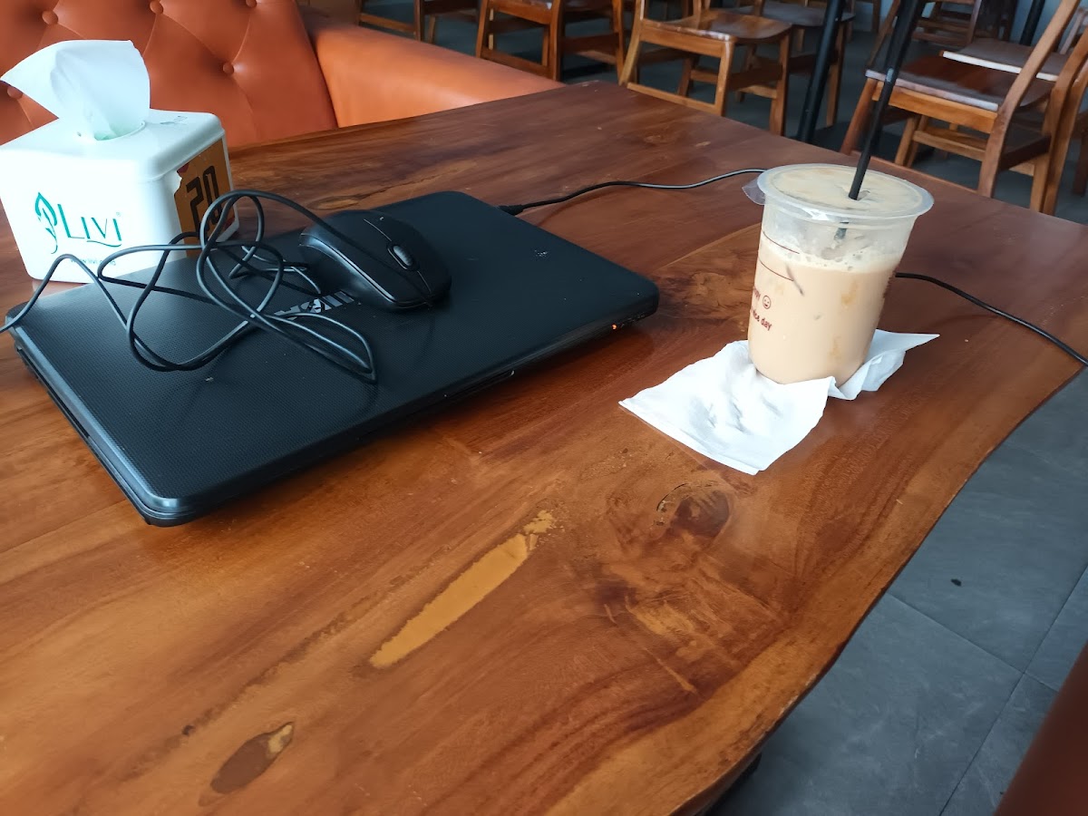 Pulle Coffee & Eatery-6