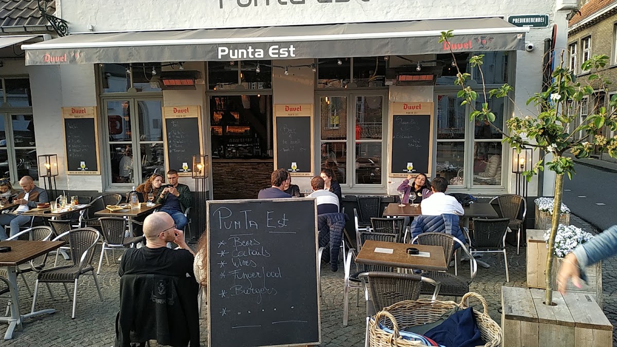 Punta Est