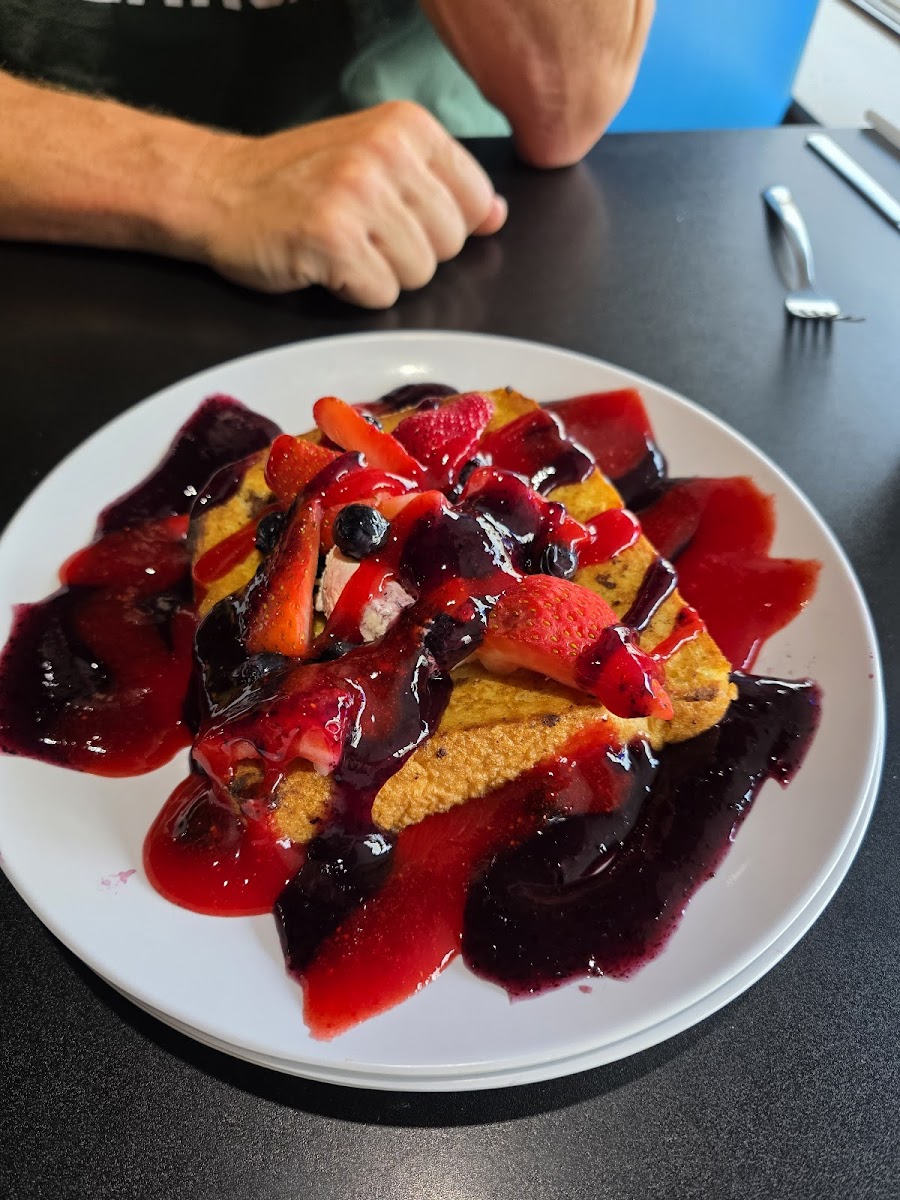 Pupillo's Wicked Chicken Cafe-3