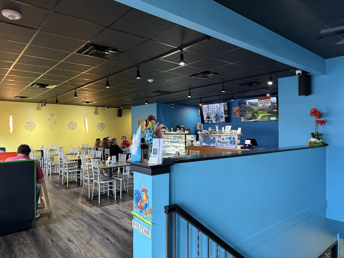 Pupillo's Wicked Chicken Cafe-4