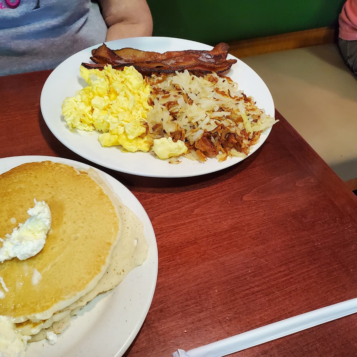 Pupillo's Wicked Chicken Cafe-7