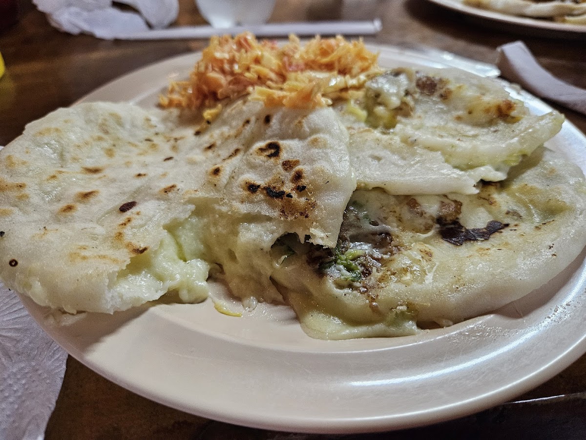 Pupusería Abbi-8