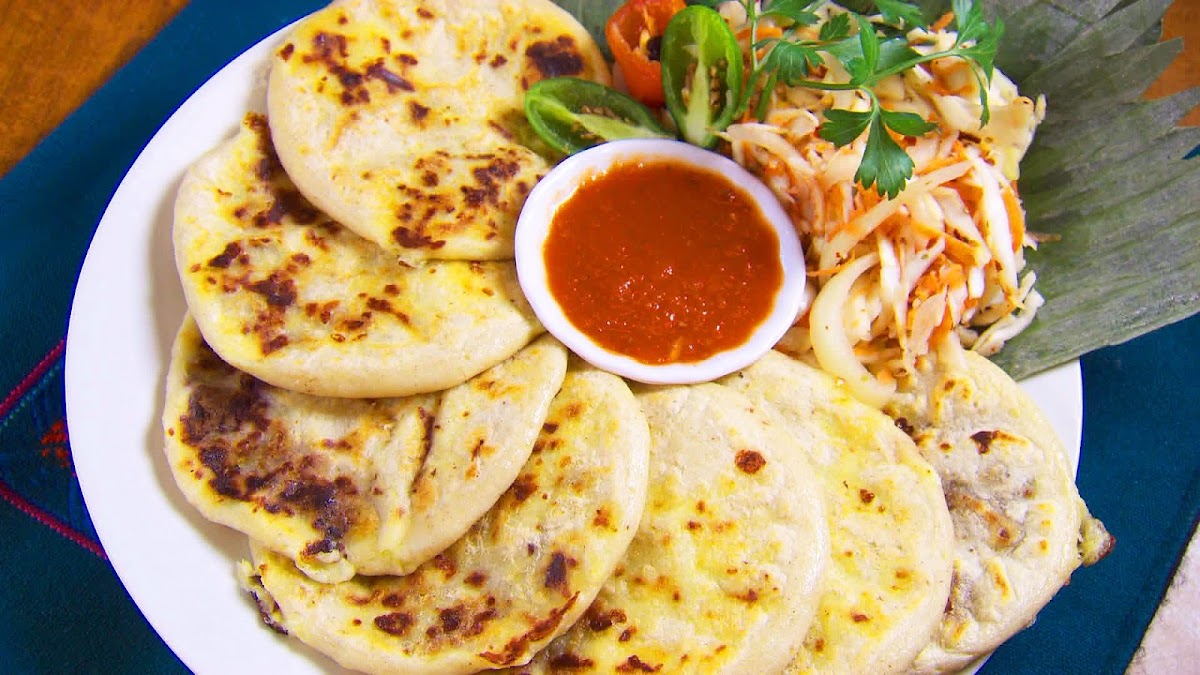 Pupuseria Y Taqueria El Sabor De Mi Tierra-2