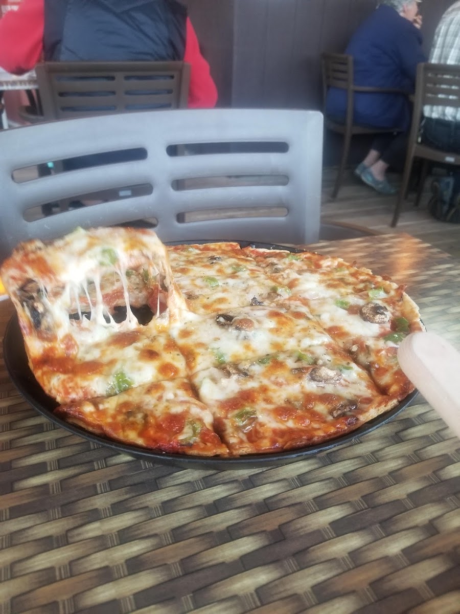 Pusateri's Chicago Pizza-8