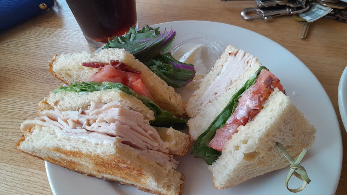 Putnam's Waterview Restaurant-9