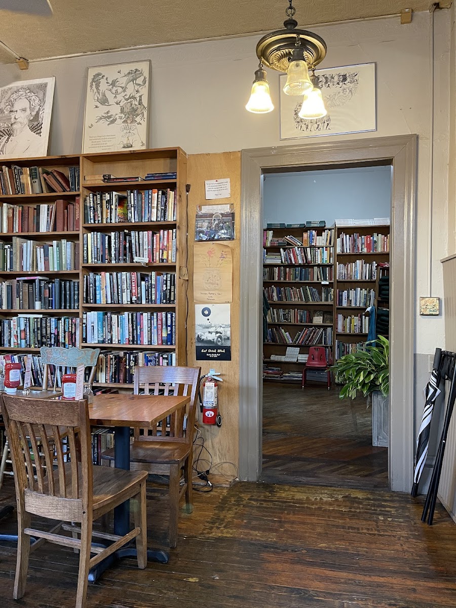 Quadrant Book Mart & Coffee House-4