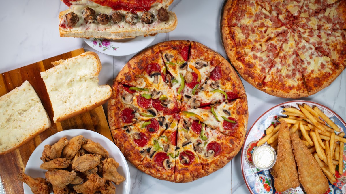 Queens Pizza & Wings-2