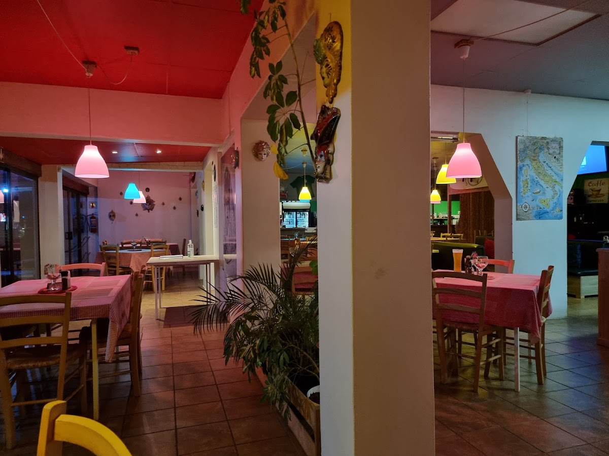 Quitschy's Pizza Restaurant