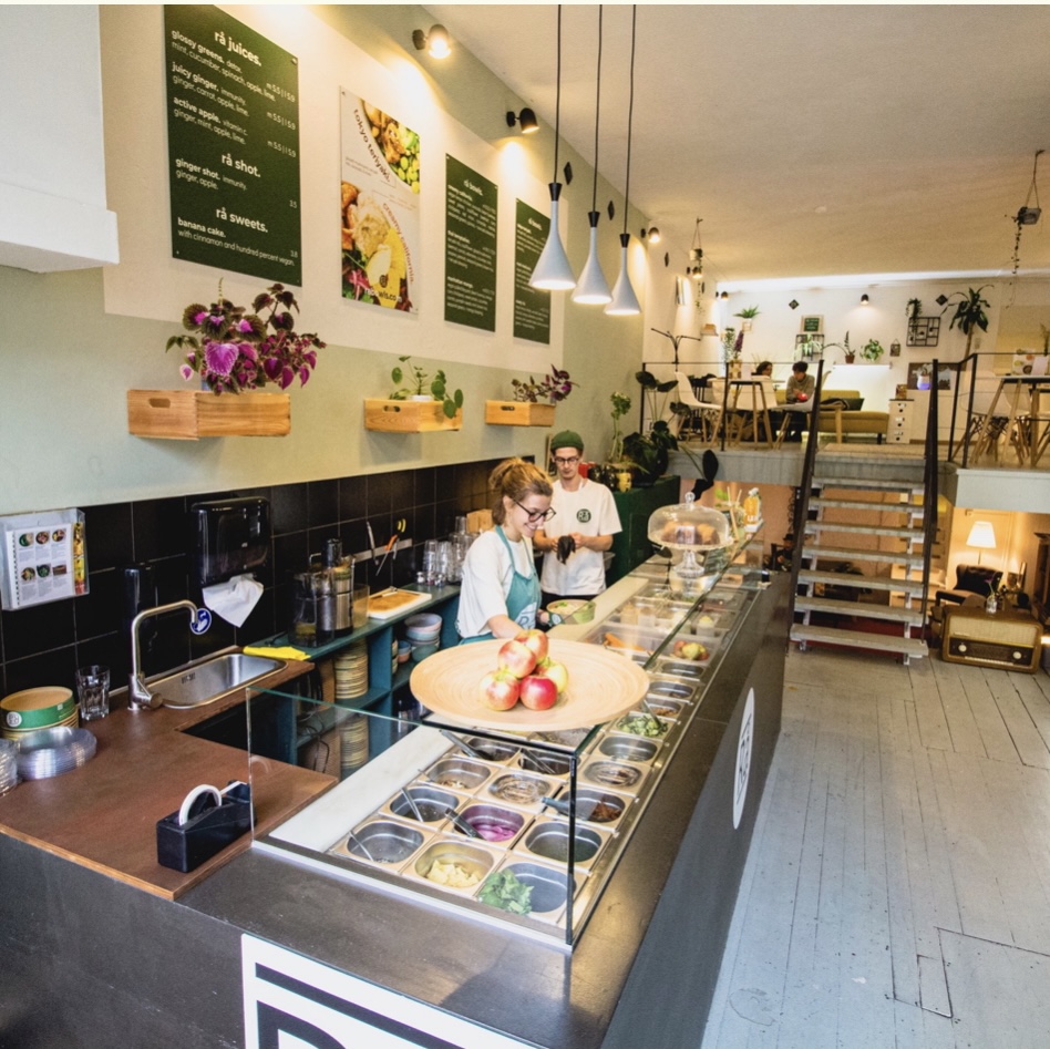 Rå | Bowls & Juices & Wråps | Not Just For Vegans????
