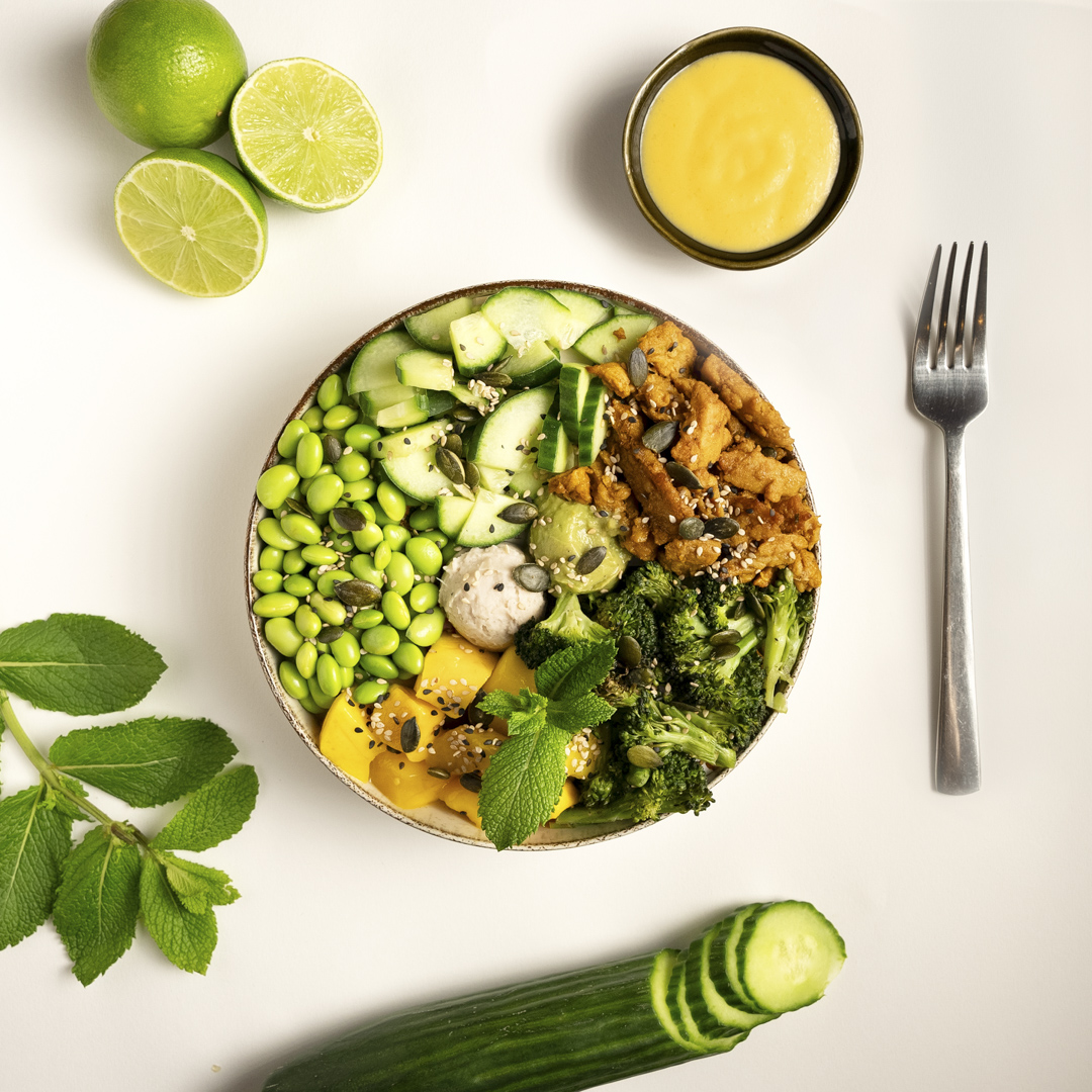 Rå | Bowls & Juices & Wråps | Not Just For Vegans????-4