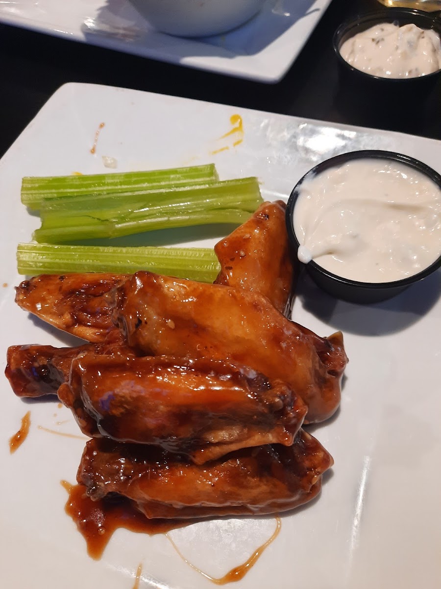 Raines On Exchange Bar And Grill, Llc-8