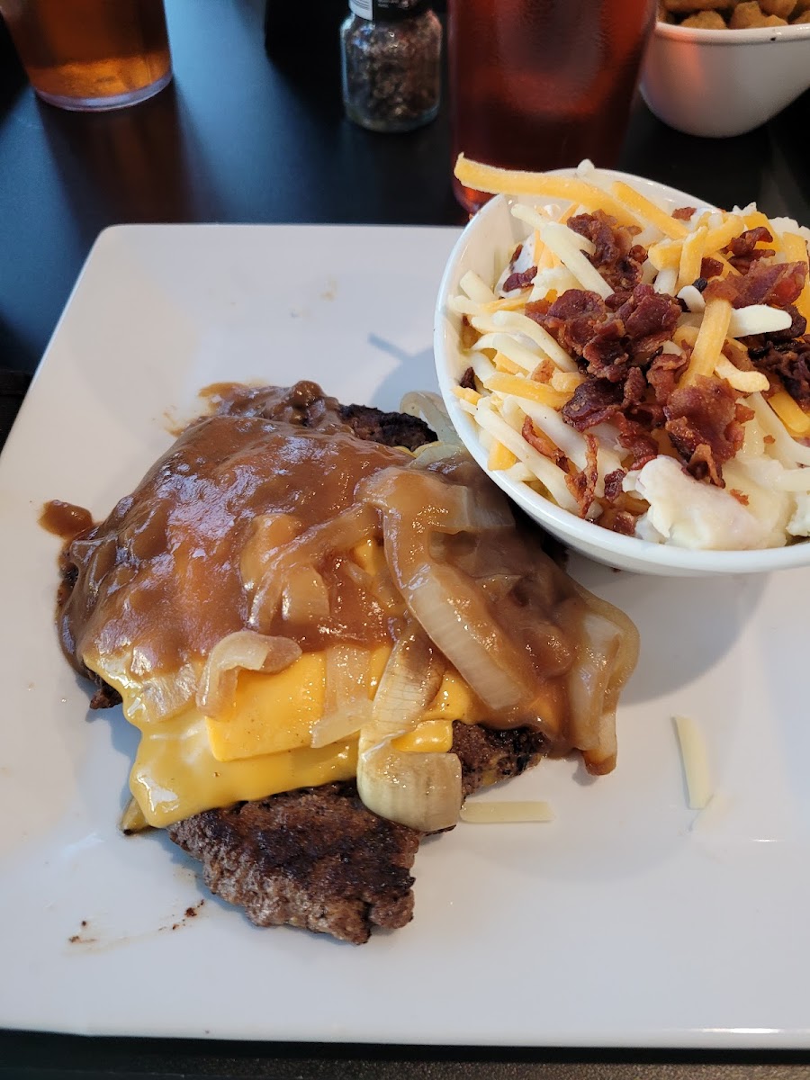 Raines On Exchange Bar And Grill, Llc-9