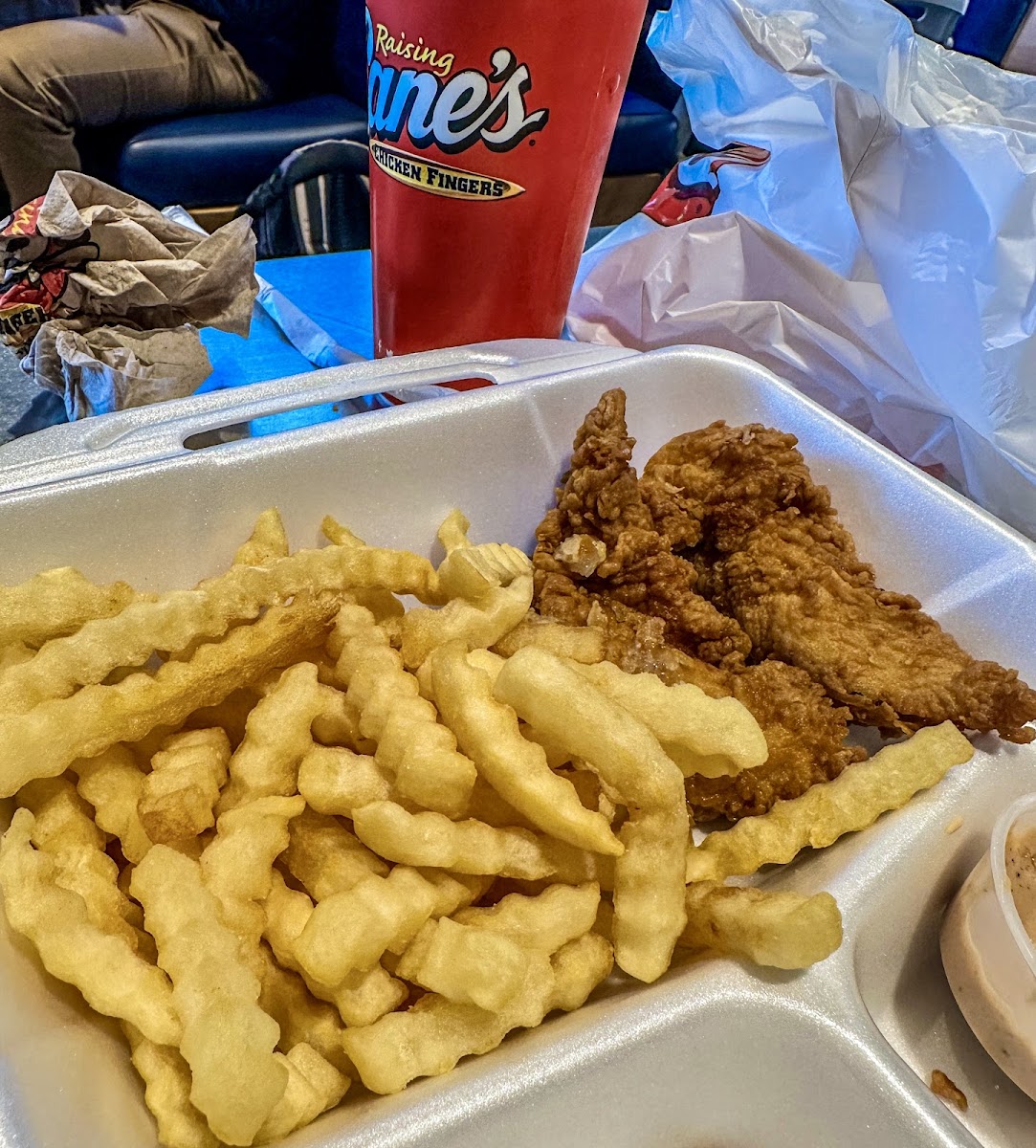 Raising Cane's Chicken Fingers-4